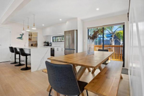 Another on Leo, Waihi Beach